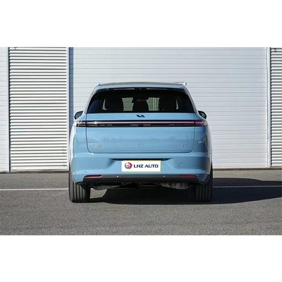 Atualizar para o 2024 LiL7 Plug-in Hybrid SUV A mistura perfeita de luxo e tecnologia
