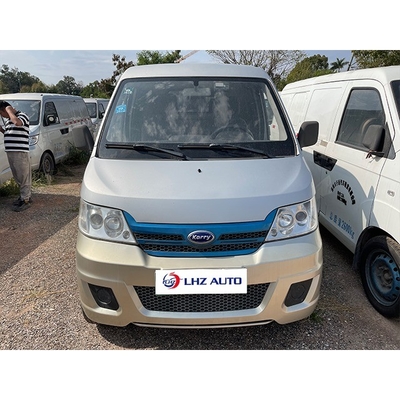 Vans energéticos de segunda mão acessíveis com volante multifunção e 2 assentos