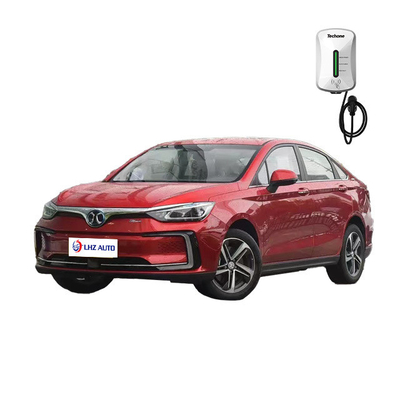 Automóvel 100% elétrico de 5 portas e 5 lugares, ideal para os mercados europeu e americano