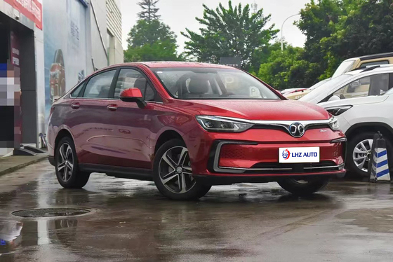 Automóvel 100% elétrico de 5 portas e 5 lugares, ideal para os mercados europeu e americano