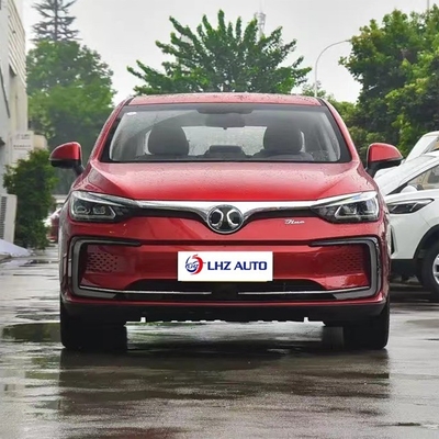 Automóvel 100% elétrico de 5 portas e 5 lugares, ideal para os mercados europeu e americano