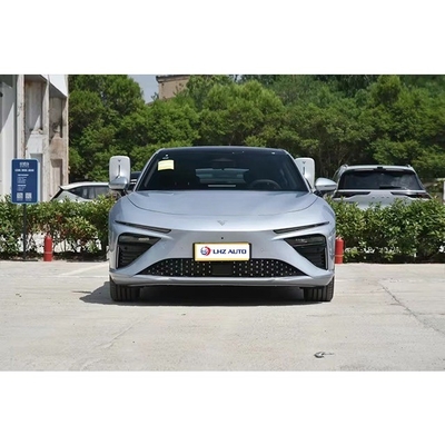 Segura A versão 2024 Neta S 1160 km/h com 8 airbags e freios de disco dianteiros e traseiros