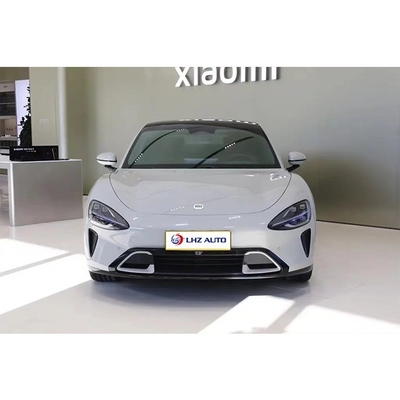 O mais recente carro esportivo de energia da Xiaomi Su7 com bateria de lítio e 838 Nm de torque máximo