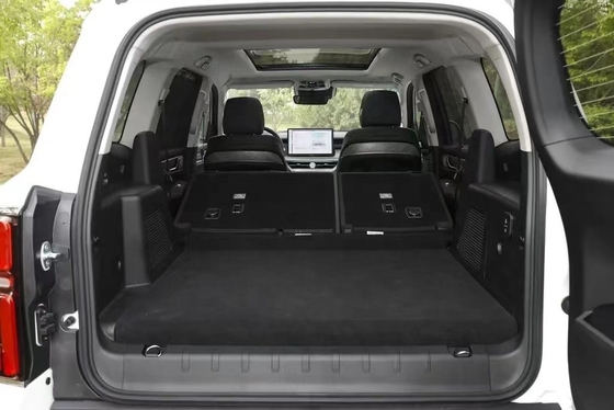 SUV Tank 500 Plug-in Hybrid Luxury Off-Road Vehicle com volante multifunção