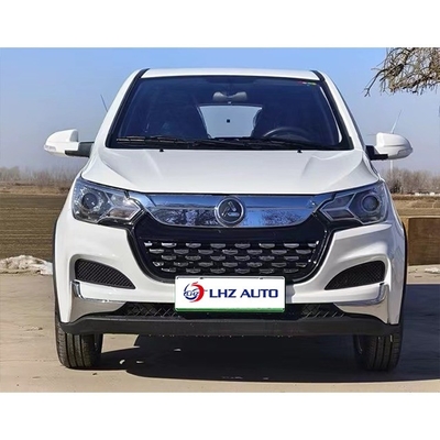 O carro elétrico de 2024 em um veículo adulto de quatro rodas de baixa velocidade com 200 km de alcance de cruzeiro