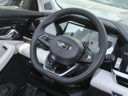 Direção esquerda Geely Xingyue L Car Geely Monjaro 2.0TD Skyrim SUV Carro a gasolina para adultos