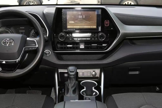 Panorama teto solar e conveniência 2023 Toyota Highlander SUV
