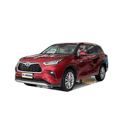 Experimente o futuro da condução com a tela sensível ao toque do Toyota Highlander 2023