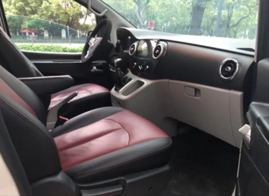 JAC Ruifeng M3 A combinação perfeita de acessibilidade e para as necessidades do seu negócio