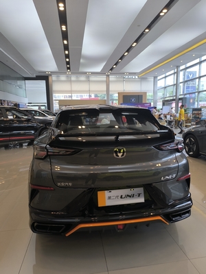 Changan UNI-T 1.5T 5 portas 5 lugares SUV 4535*1870*1565 e baixo custo total de propriedade