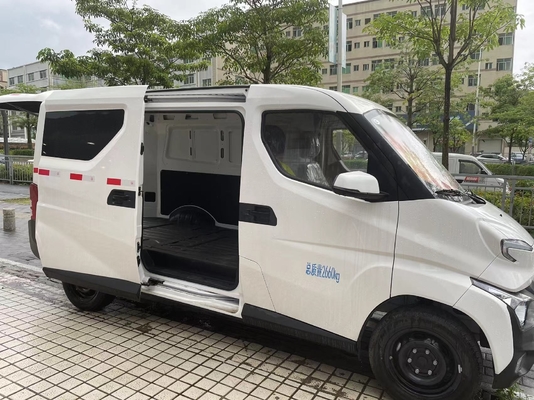 Caminhão de carga Feidi Q2V branco com sistema de elevação automática e alcance de cruzeiro de 250 km