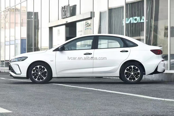 Chevrolet Cruze Compact Sedan LED Câmera Elétrica Couro Branco Padrão Turbo Escuro Multifunção ACC Automático SUV teto solar R16