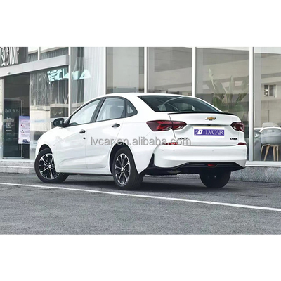 Chevrolet Cruze Compact Sedan LED Câmera Elétrica Couro Branco Padrão Turbo Escuro Multifunção ACC Automático SUV teto solar R16