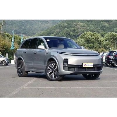 O Li L8 do ano de 2022, SUV de luxo com alto binário e tecnologia avançada.
