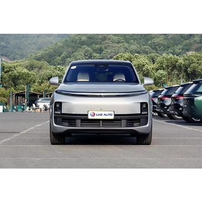 O Li L8 do ano de 2022, SUV de luxo com alto binário e tecnologia avançada.