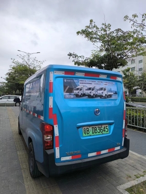 LED Electric Light Van 40000 km Kilometragem Assentos de couro e capacidades multifuncionais