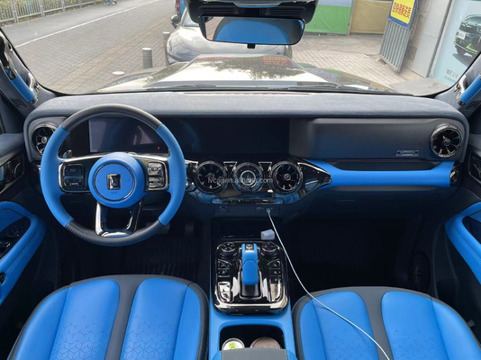 Tank 300 SUV Carro com câmera traseira e ar condicionado automático em versão personalizada