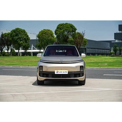 Li L9 O carro chinês com longa resistência e híbrido plug-in de 6 lugares agora na Rússia