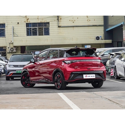 2024 BYD Dolphin O Micro Carro de Longo Alcance com 180Nm de Torque e Alta Eficácia de Custo