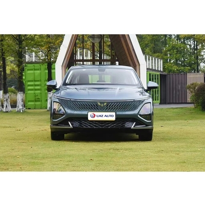 Long Range Lithium Battery Wuling Starlight Hybrid Sedan Classe A Veículo de energia de 5 lugares