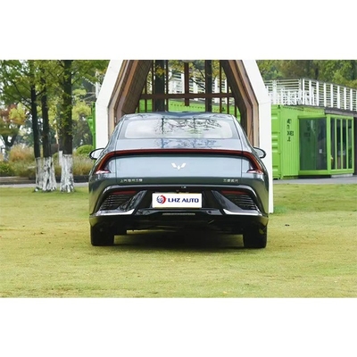 Long Range Lithium Battery Wuling Starlight Hybrid Sedan Classe A Veículo de energia de 5 lugares