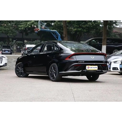 O Wuling Starlight Um sedan PHEV de cinco portas e cinco lugares da classe A com uma velocidade máxima de 145