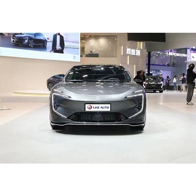 O Avatr 12 2024 é um SUV elétrico de luxo com 650 km de autonomia.