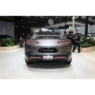 O Avatr 12 2024 é um SUV elétrico de luxo com 650 km de autonomia.