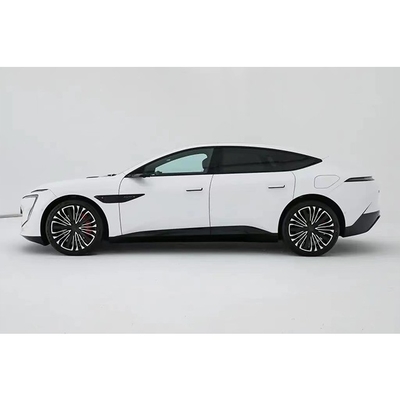 O carro inteligente de combustível elétrico de 2024 com 650 km de autonomia e tecnologia de luxo