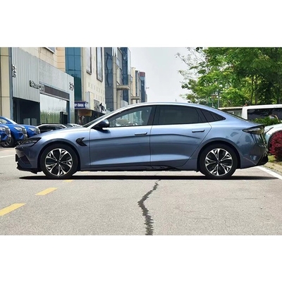 O popular sedã esportivo elétrico de 5 portas da BYD Seal, com 310 Nm de torque e longa duração.