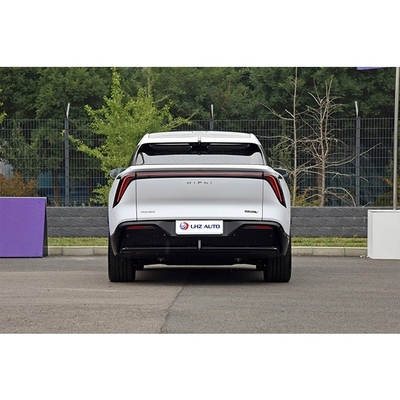 Descubra o poder do Hiphi Y 100% SUV elétrico com 650 km de autonomia e aceleração de 7,1s