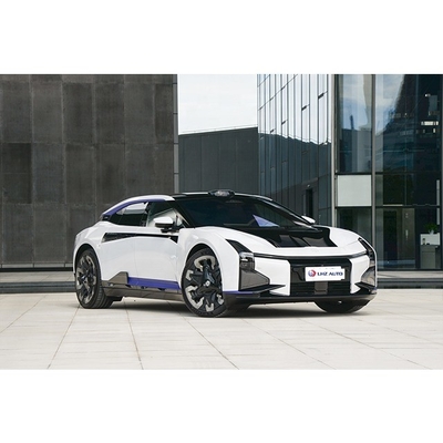 Apresento o revolucionário carro 100% elétrico da Hiphiz com uma aceleração impressionante.