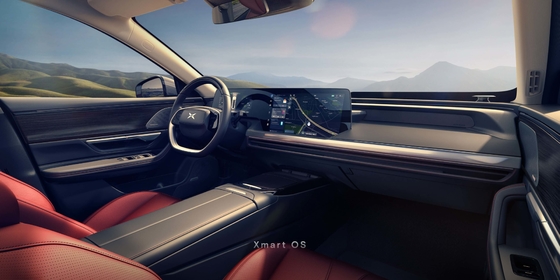 Xpeng P7 Ev 5 lugares SUV elétrico Carro com cor interior escura e tipo de motor turbo