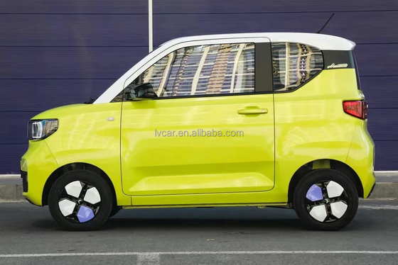 120-170Km alcance de cruzeiro Wuling Mini Carro Elétrico com estrutura de carroceria de 3 portas e 4 lugares