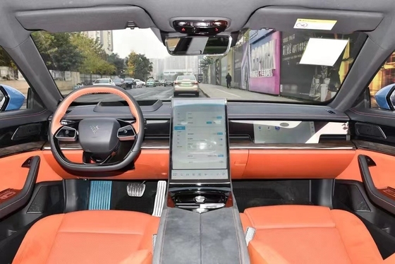 Nezha S O veículo elétrico 2024 com sistema de entretenimento do carro e características avançadas