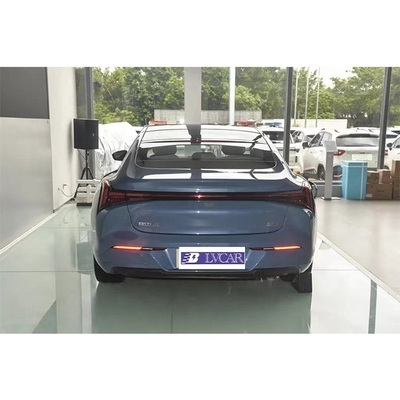 Nezha S O veículo elétrico 2024 com sistema de entretenimento do carro e características avançadas