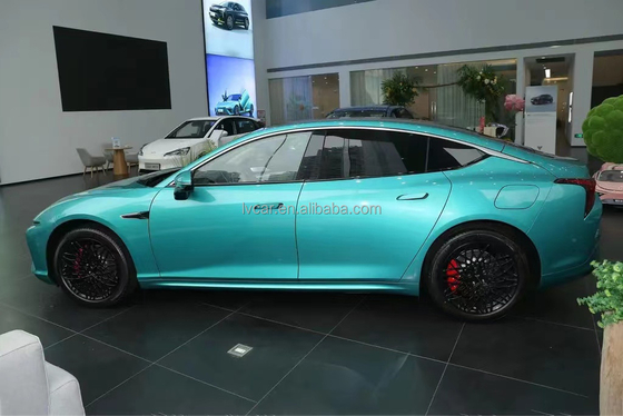 2023 Nezha S 650 Luxury Electric Sports Sedan com 4 cilindros e 25001-50000 milhas