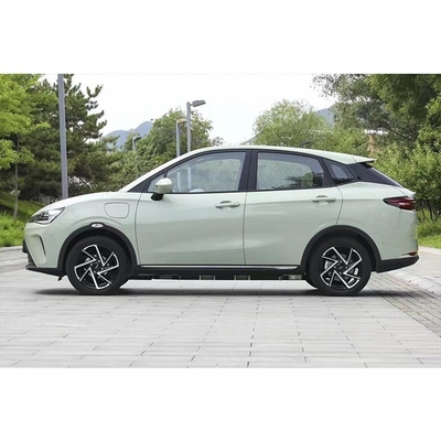 401 km de alcance elétrico puro 2023 Nezha AYA Small City SUV com velocidade máxima de até 120 Km/h