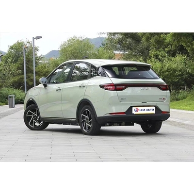 401 km de alcance elétrico puro 2023 Nezha AYA Small City SUV com velocidade máxima de até 120 Km/h