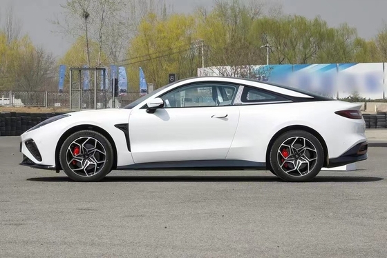 2024 Neta GT 2 portas 4 lugares Pure Electric Neta Sports Car com 560KM alcance de cruzeiro