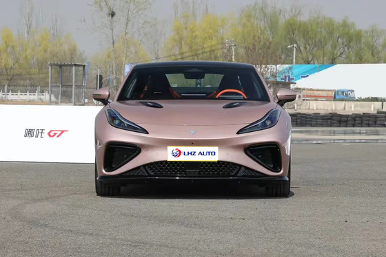2023 Nezha GT's State-of-the-Art 100% eléctrico de desporto carro com 3.7s 4WD aceleração