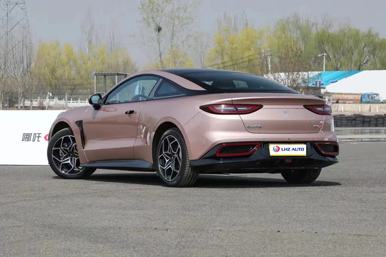 2023 Nezha GT's State-of-the-Art 100% eléctrico de desporto carro com 3.7s 4WD aceleração