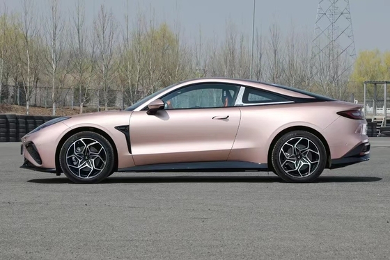 2023 Nezha GT's State-of-the-Art 100% eléctrico de desporto carro com 3.7s 4WD aceleração
