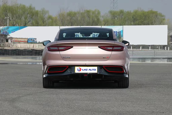 2023 Nezha GT's State-of-the-Art 100% eléctrico de desporto carro com 3.7s 4WD aceleração