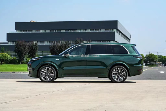 Silver Li Xiang Li L9 MAX SUV elétrico Carro 7 lugares Drive AWD para opções multicolor