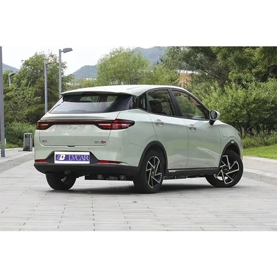 Velocidade máxima 120 Km/h Direção esquerda Durável e energética Pequenos SUVs com longa resistência