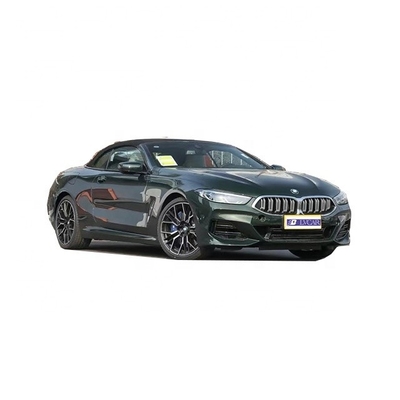 BMW 840i de alta potência com tração nas rodas traseiras Desportivo conversível com câmera traseira de 360°