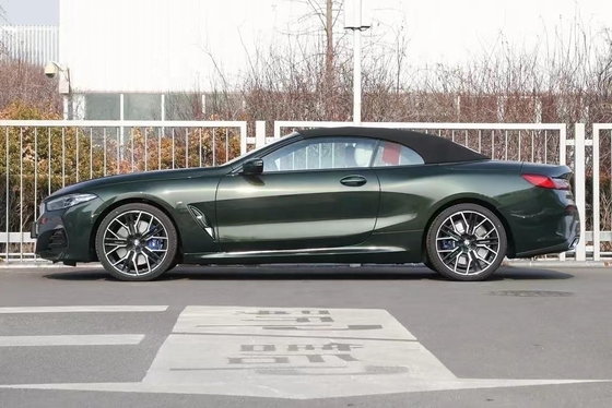 BMW 840i de alta potência com tração nas rodas traseiras Desportivo conversível com câmera traseira de 360°