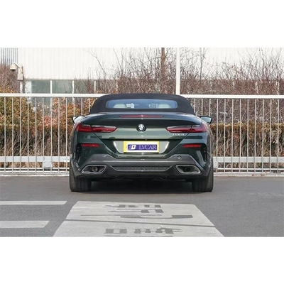 BMW 840i de alta potência com tração nas rodas traseiras Desportivo conversível com câmera traseira de 360°