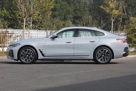 BMW i4 O veículo de energia equipado com ABS que é um sucesso com os compradores